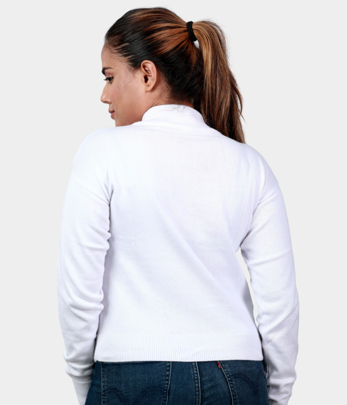 White High Neck Full Sleeves Knitted Top